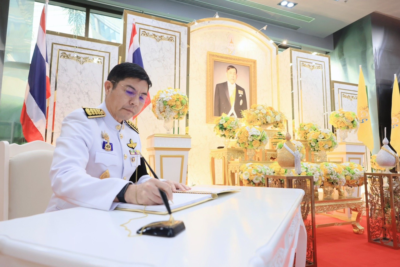 ธ.ก.ส. จัดพิธีเฉลิมพระเกียรติพระบาทสมเด็จพระเจ้าอยู่หัว